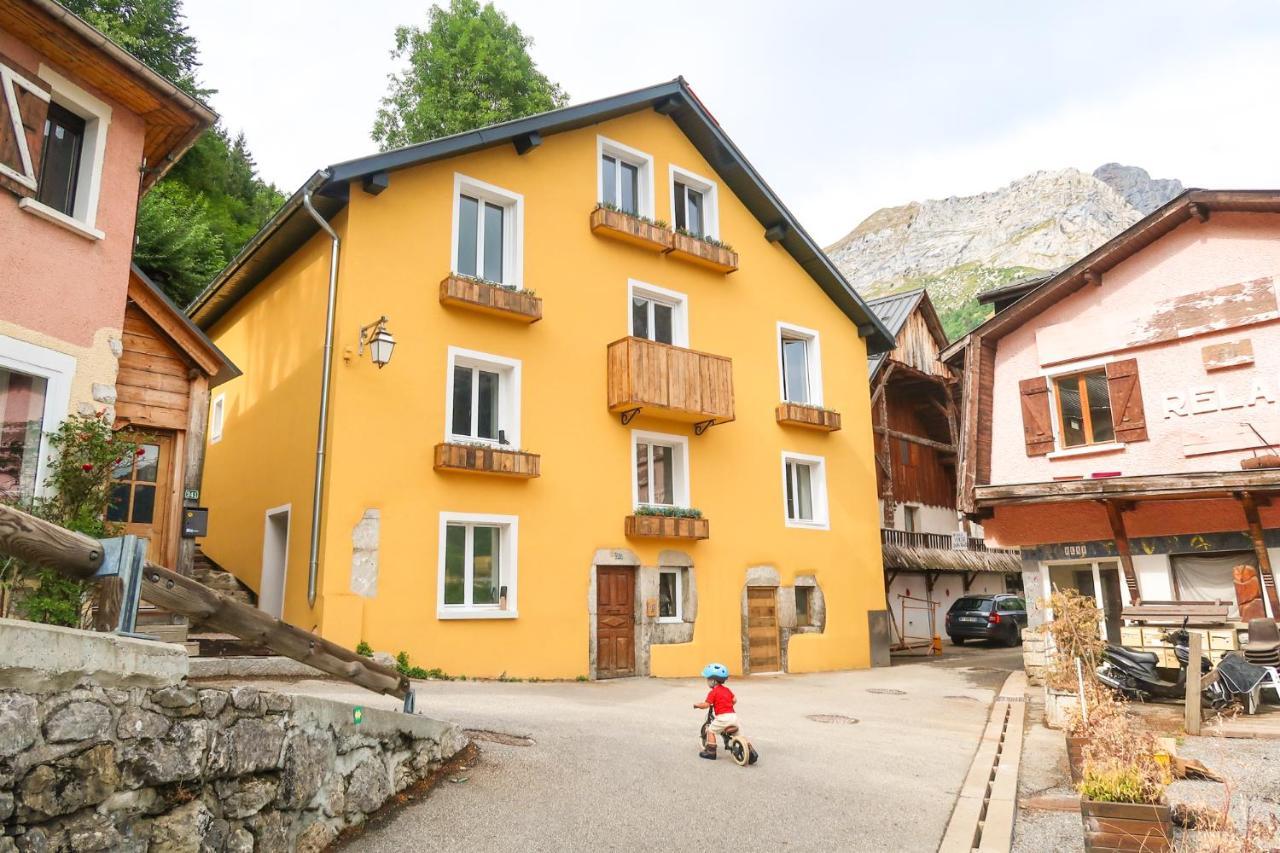 Le Milan Royal - Montmin Appartement Buitenkant foto