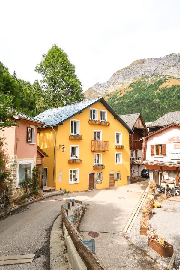 Le Milan Royal - Montmin Appartement Buitenkant foto